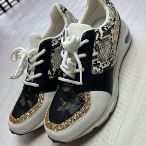 Steve Madden Cliff Barra Fashion Wedge Sneakers Black Gold Multi Lace Sequin